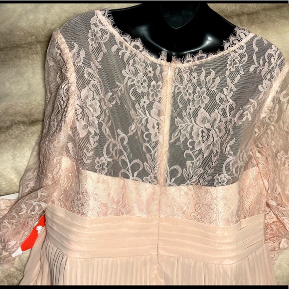 JJ’s House A-Line Scoop Neck Ankle - Length Dress with Pleated - Picture 12 of 17